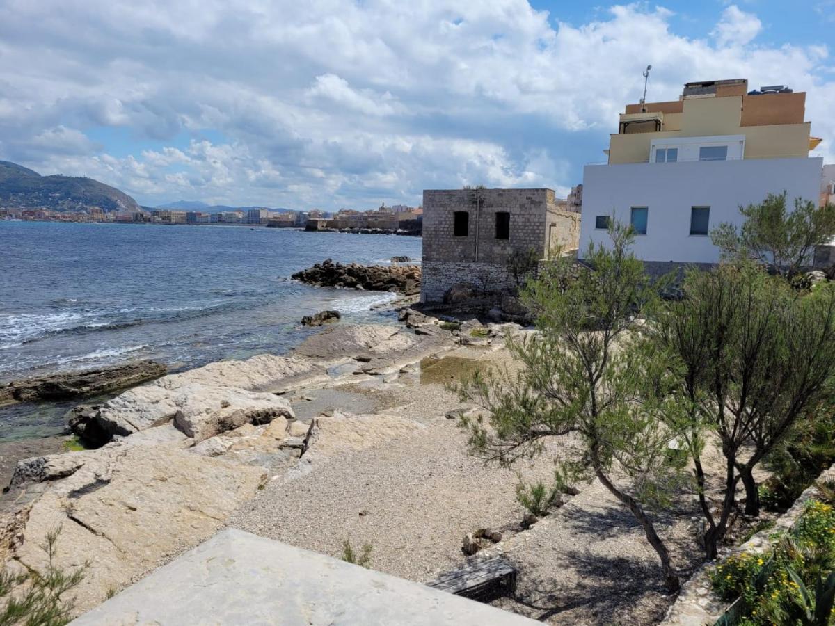 Hotel Al Bastione Imperiale à Trapani Extérieur photo