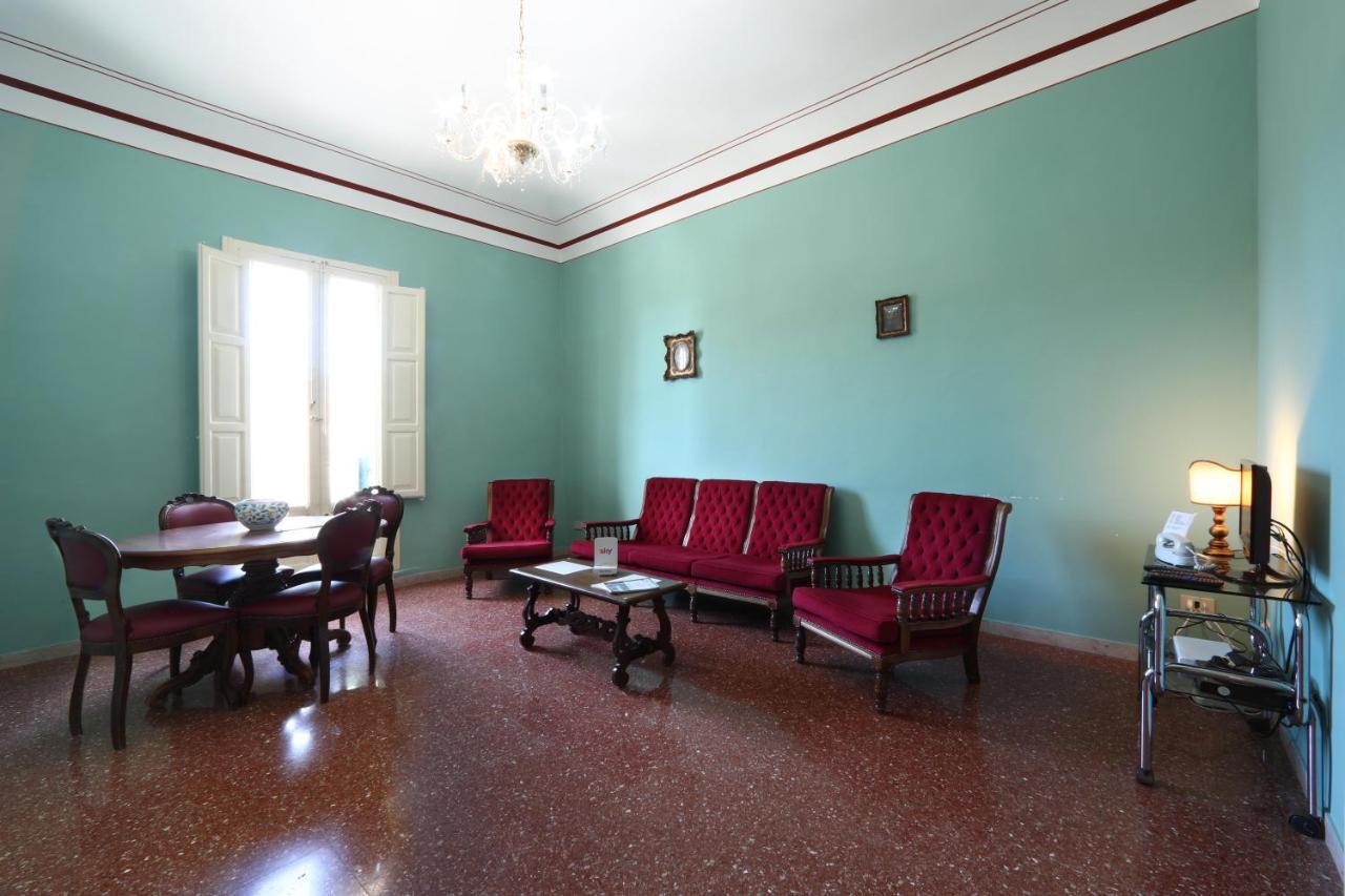 Hotel Al Bastione Imperiale à Trapani Extérieur photo